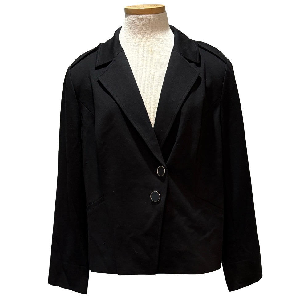 Chico’s sz L (2) seasonless ponte black blazer/jacket NWT
